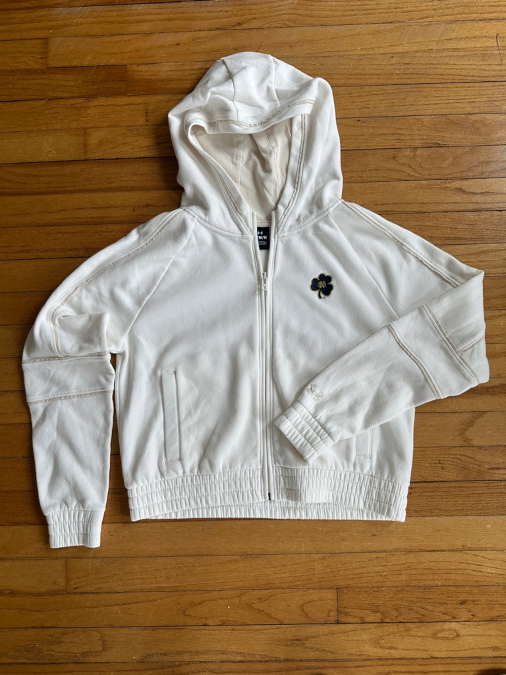 Notre Dame fighting Irish Under Armour White Hooded Sweatshirt with Clover Patch